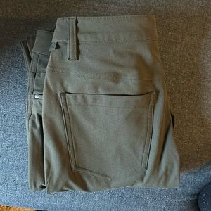 Lululemon olive green pants slim 28 waist by 32 inseam